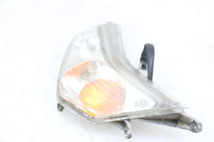 photo de RIGHT FRONT TURN SIGNAL KYMCO LIKE 125 (2009 - 2016) - Fixing points details