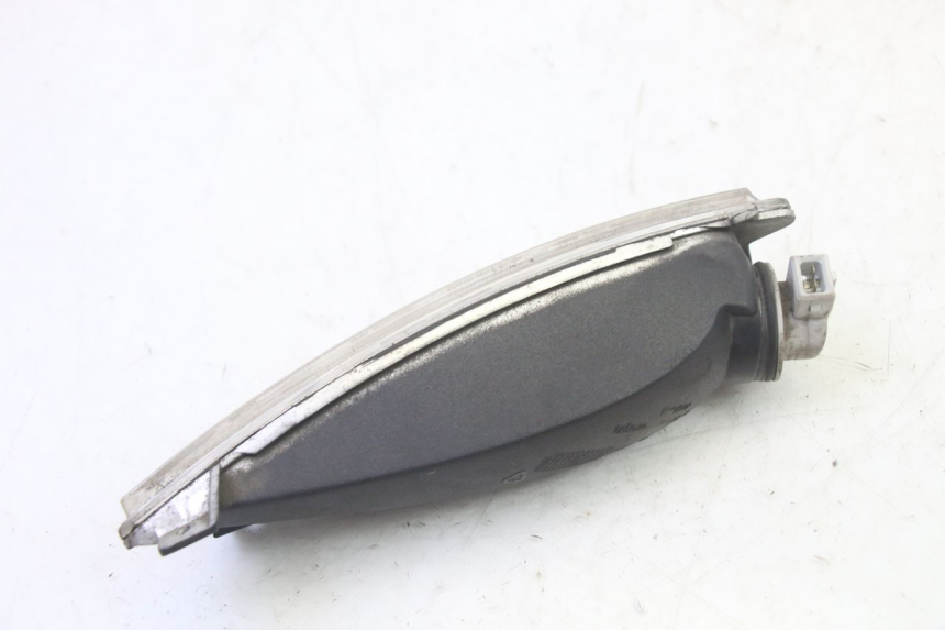 photo de FRONT RIGHT TURN SIGNAL PIAGGIO MP3 125 (2006 - 2014)