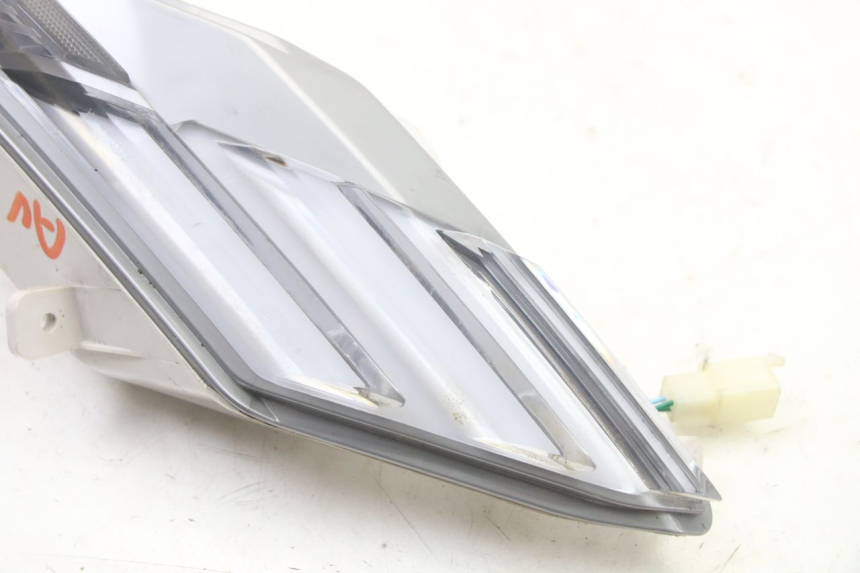 photo de FRONT RIGHT TURN SIGNAL PEUGEOT TWEET 4T 50 (2023 - 2025)