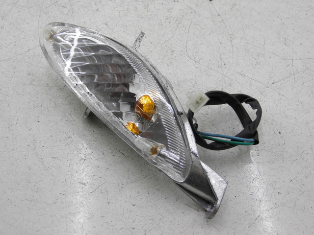 photo de RIGHT FRONT TURN SIGNAL PEUGEOT V-CLIC VCLIC 50 (2007 - 2013)