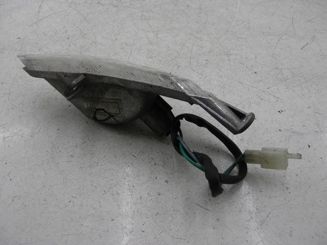 photo de RIGHT FRONT TURN SIGNAL PEUGEOT V-CLIC VCLIC 50 (2007 - 2013)