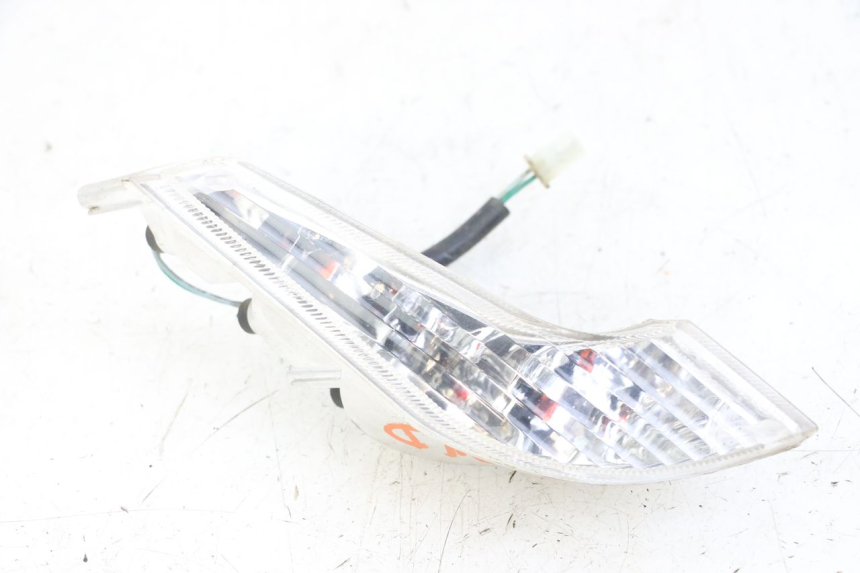 photo de FRONT RIGHT TURN SIGNAL PEUGEOT VIVACITY 125 (2010 - 2017)