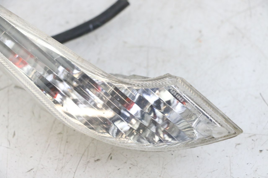 photo de FRONT RIGHT TURN SIGNAL PEUGEOT VIVACITY 125 (2010 - 2017)
