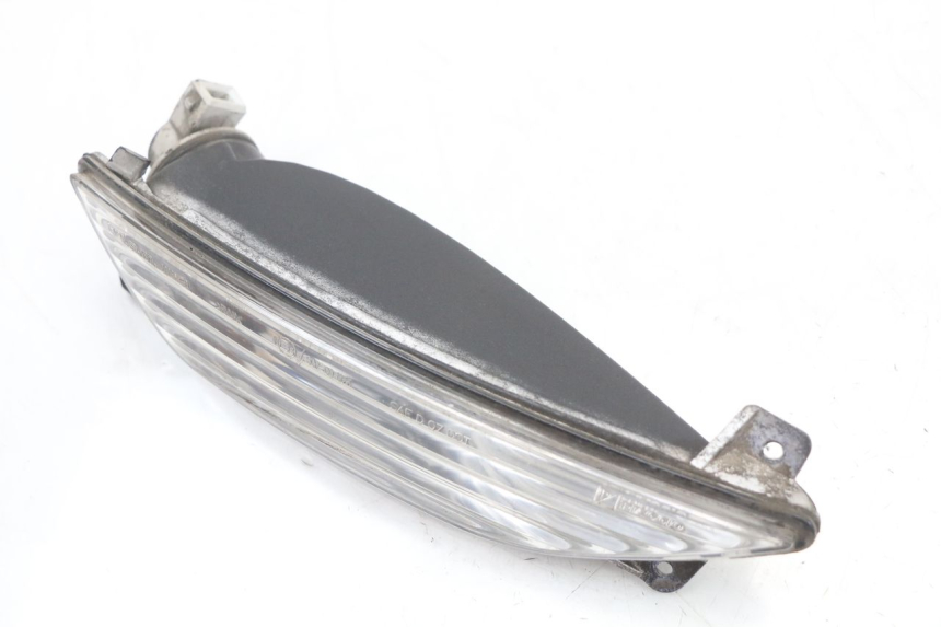 photo de FRONT RIGHT TURN SIGNAL PIAGGIO MP3 125 (2006 - 2014)