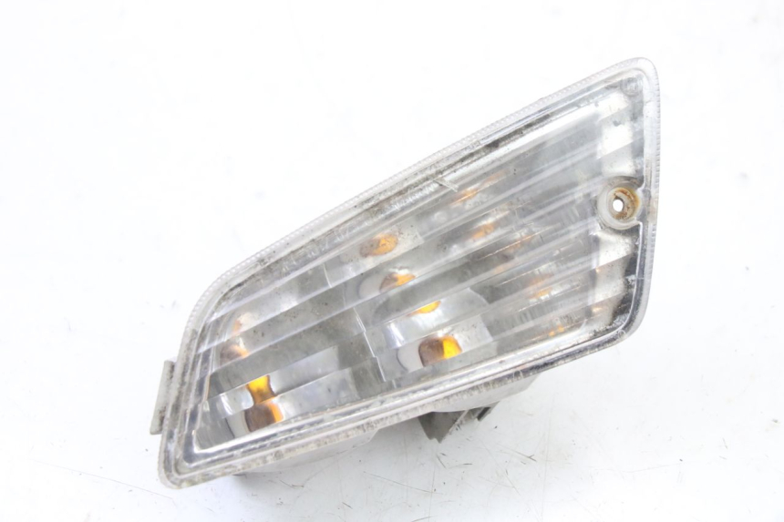 photo de FRONT RIGHT TURN SIGNAL PIAGGIO VESPA GRANTURISMO 125 (2003 - 2007)