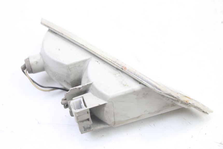 photo de FRONT RIGHT TURN SIGNAL PIAGGIO VESPA GRANTURISMO 125 (2003 - 2007)