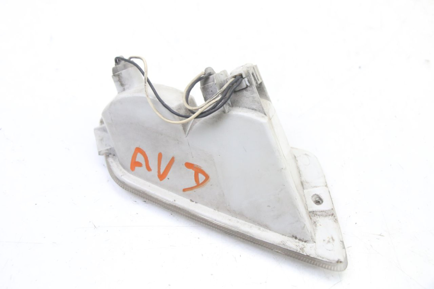 photo de FRONT RIGHT TURN SIGNAL PIAGGIO VESPA GRANTURISMO 125 (2003 - 2007)