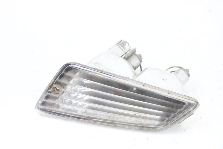 photo de FRONT RIGHT TURN SIGNAL PIAGGIO VESPA GRANTURISMO 125 (2003 - 2007)