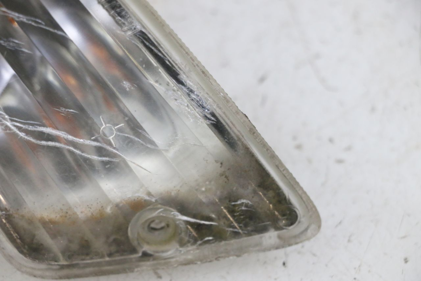 photo de FRONT RIGHT TURN SIGNAL PIAGGIO VESPA GRANTURISMO 200 (2004 - 2005)