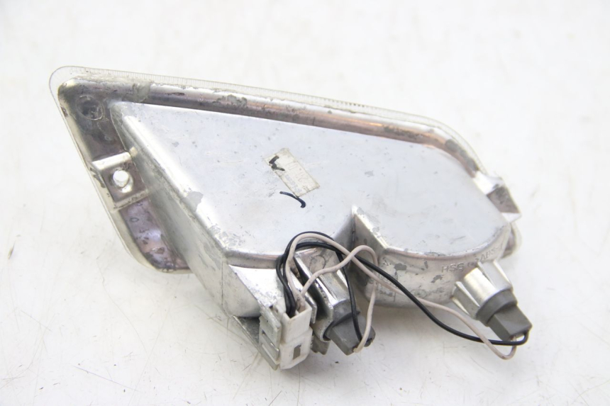 photo de RIGHT FRONT TURN SIGNAL PIAGGIO VESPA GTS SUPER IE 125 (2009 - 2016)