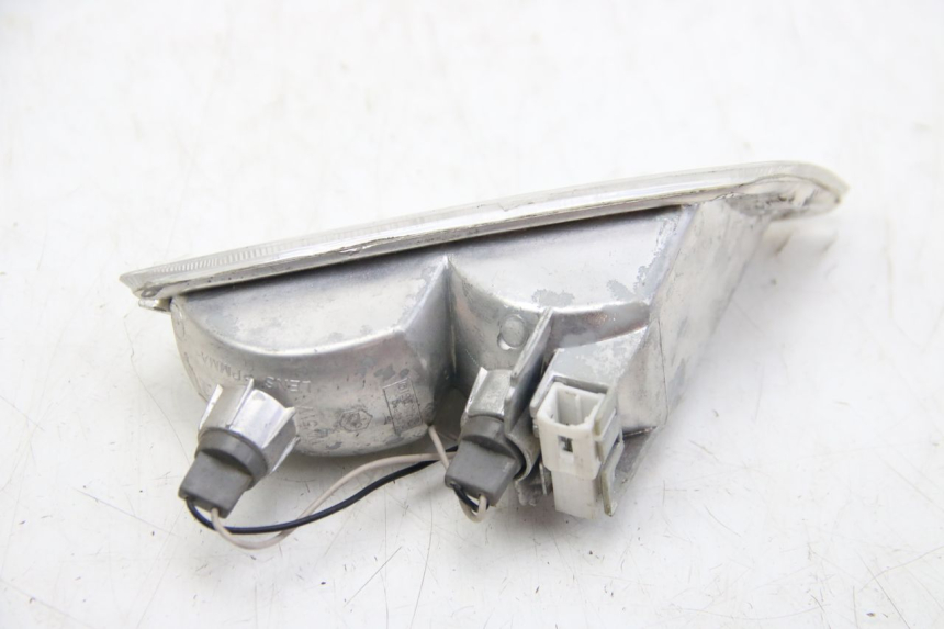 photo de RIGHT FRONT TURN SIGNAL PIAGGIO VESPA GTS SUPER IE 125 (2009 - 2016)