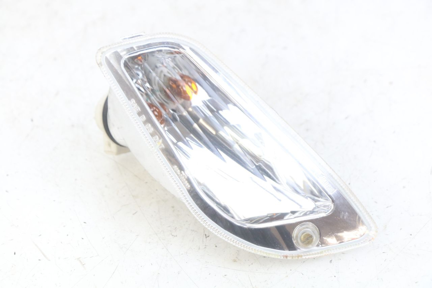 photo de RIGHT FRONT TURN SIGNAL PIAGGIO VESPA S 2T 50 (2007 - 2014)