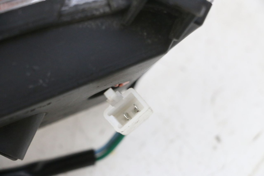 photo de FRONT RIGHT TURN SIGNAL EFUN PUSA 1 - Component detail