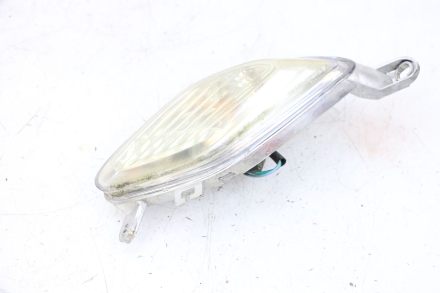 photo de FRONT RIGHT TURN SIGNAL JM MOTORS SANTANA 50 (2014 - 2023) - Technical close-up