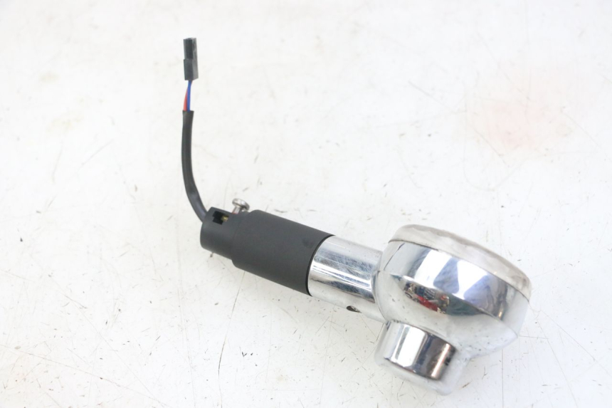 photo de FRONT RIGHT TURN SIGNAL APRILIA SCARABEO GT TOURING 125 (1999 - 2005)