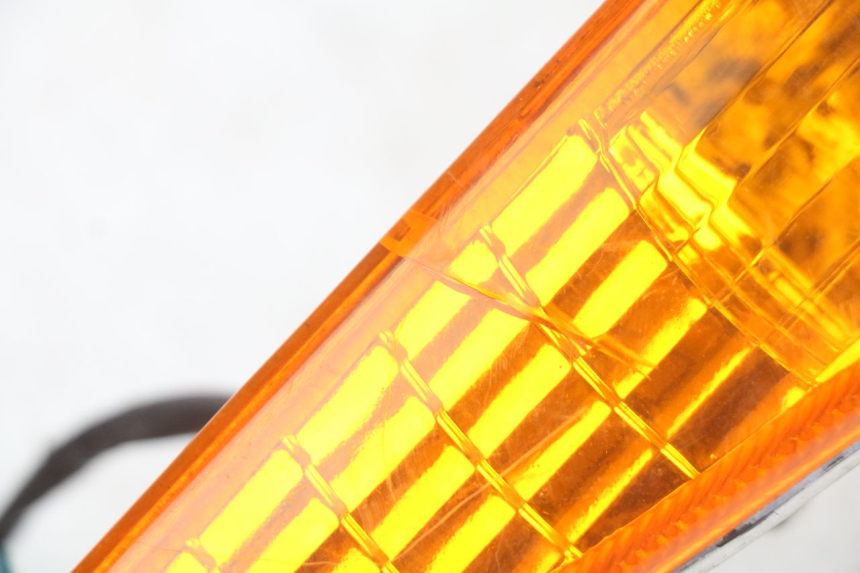 photo de RIGHT FRONT TURN SIGNAL HONDA SCV LEAD 100 (2003 - 2007)