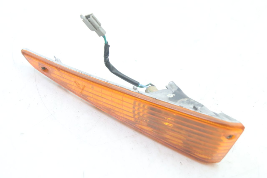 photo de RIGHT FRONT TURN SIGNAL HONDA SCV LEAD 100 (2003 - 2007) - Alternative perspective
