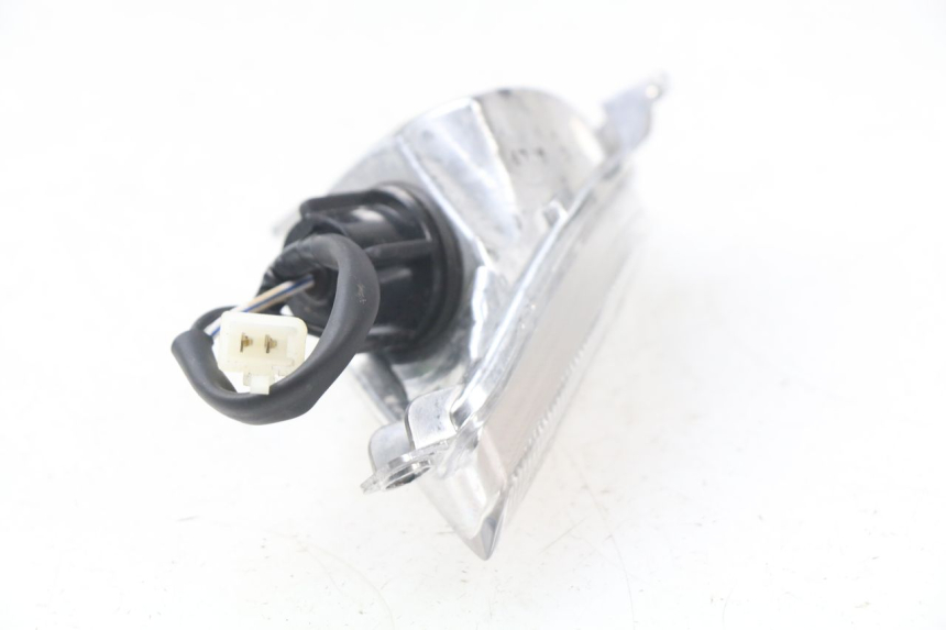 photo de FRONT RIGHT TURN SIGNAL APRILIA SR 2T 50 (2018 - 2022)