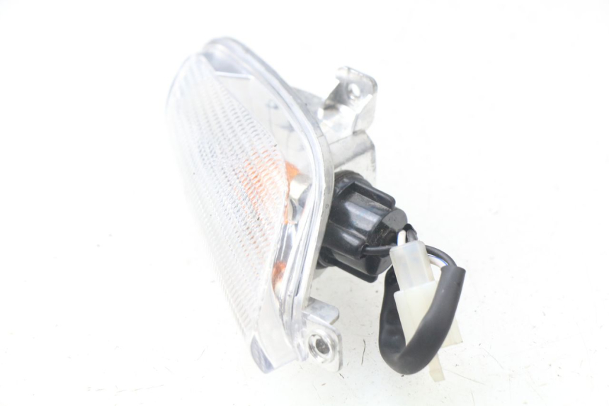 photo de FRONT RIGHT TURN SIGNAL APRILIA SR 2T 50 (2018 - 2022)