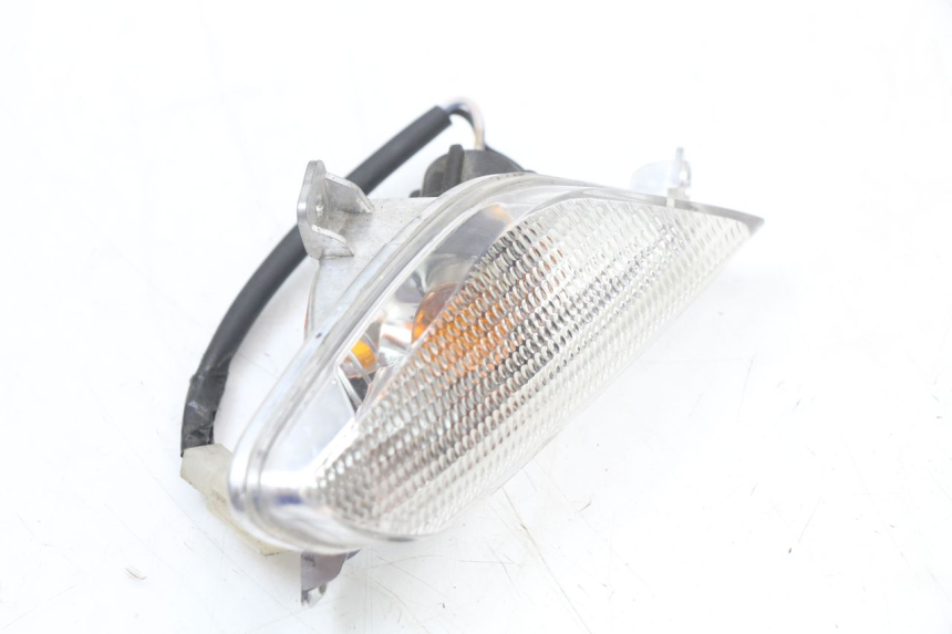 photo de FRONT RIGHT TURN SIGNAL APRILIA SR 2T 50 (2018 - 2022)