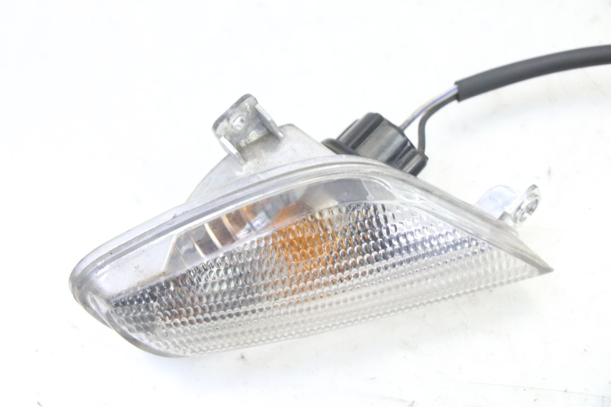 photo de FRONT RIGHT TURN SIGNAL APRILIA SR 2T 50 (2018 - 2022)