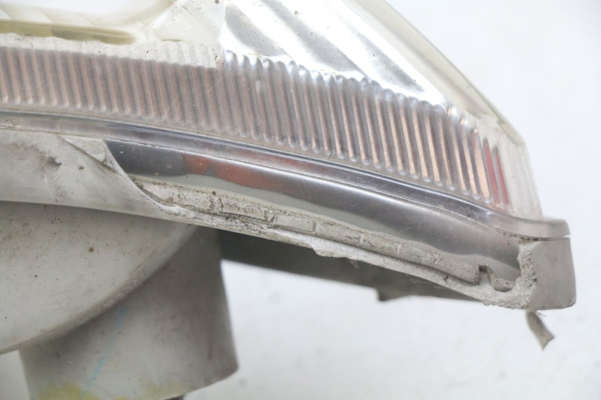 photo de RIGHT FRONT TURN SIGNAL SUZUKI BURGMAN 125 (2007 - 2014)