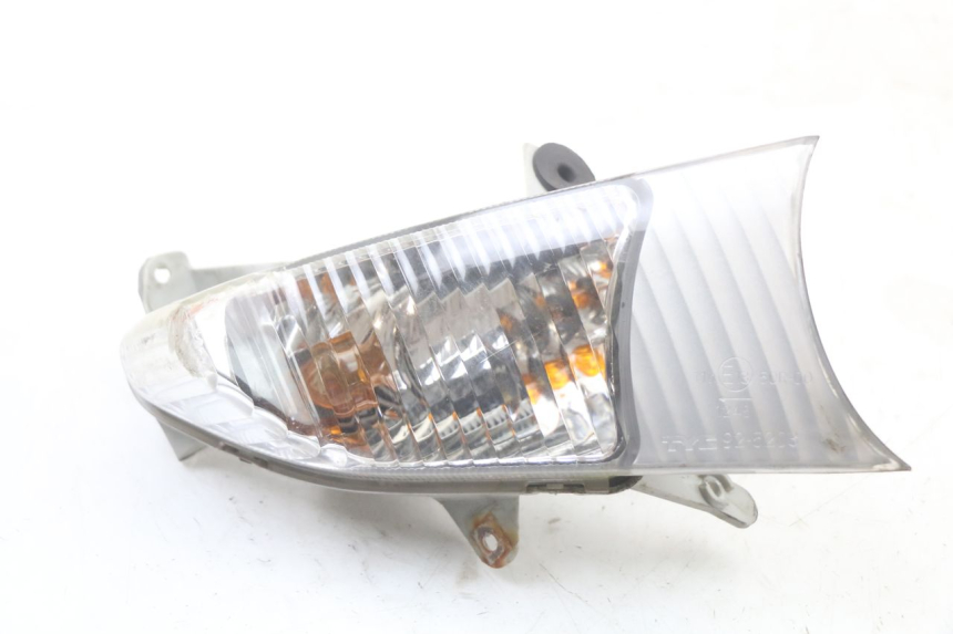 photo de RIGHT FRONT TURN SIGNAL SUZUKI BURGMAN 125 (2007 - 2014)