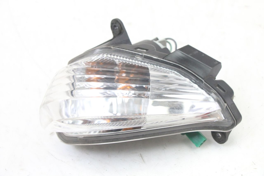 photo de FRONT RIGHT TURN SIGNAL SUZUKI BURGMAN 125 (2018 - 2021)