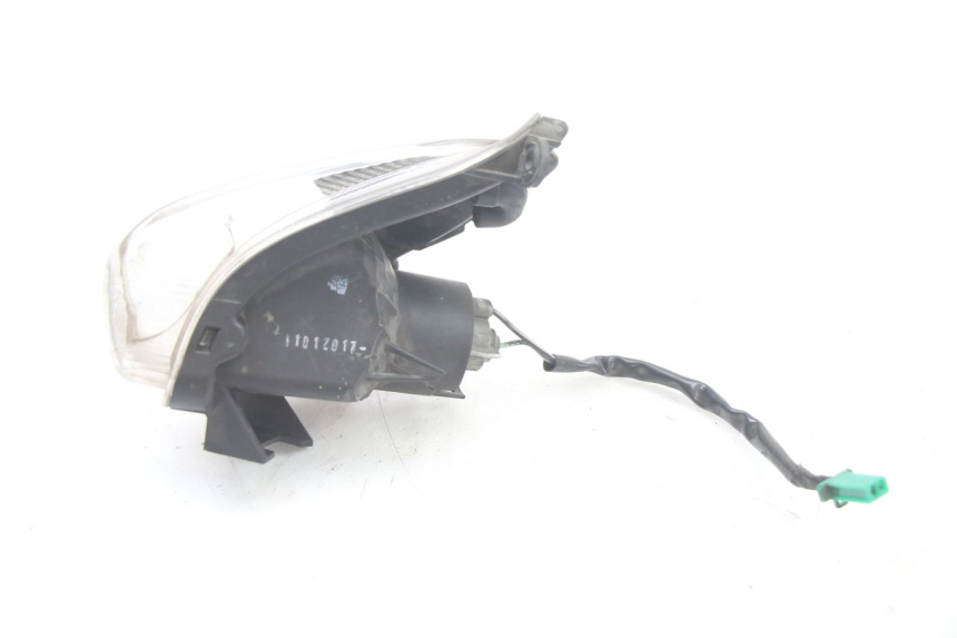 photo de FRONT RIGHT TURN SIGNAL SUZUKI BURGMAN 125 (2015 - 2017)