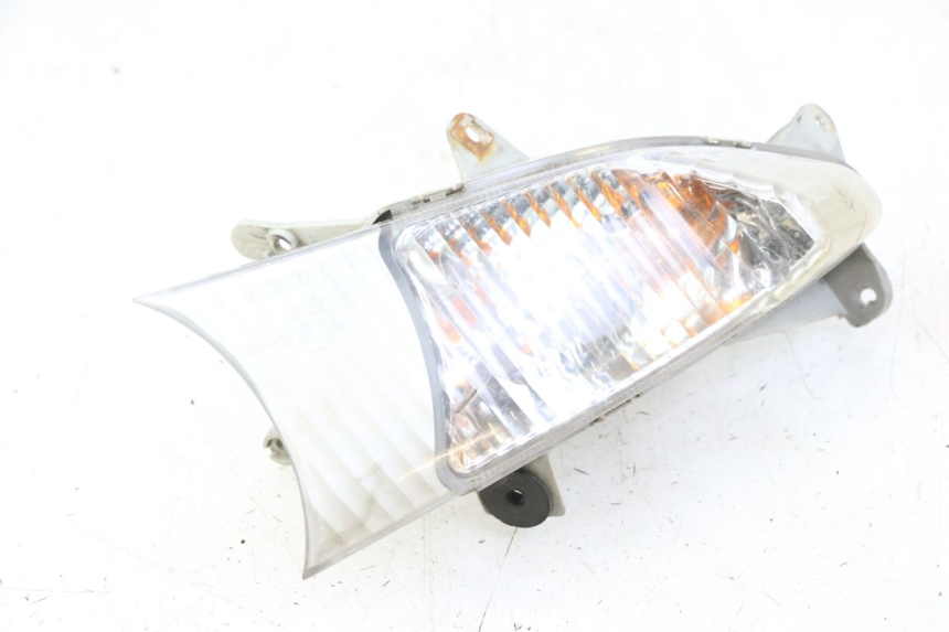 photo de RIGHT FRONT TURN SIGNAL SUZUKI BURGMAN 125 (2007 - 2014)