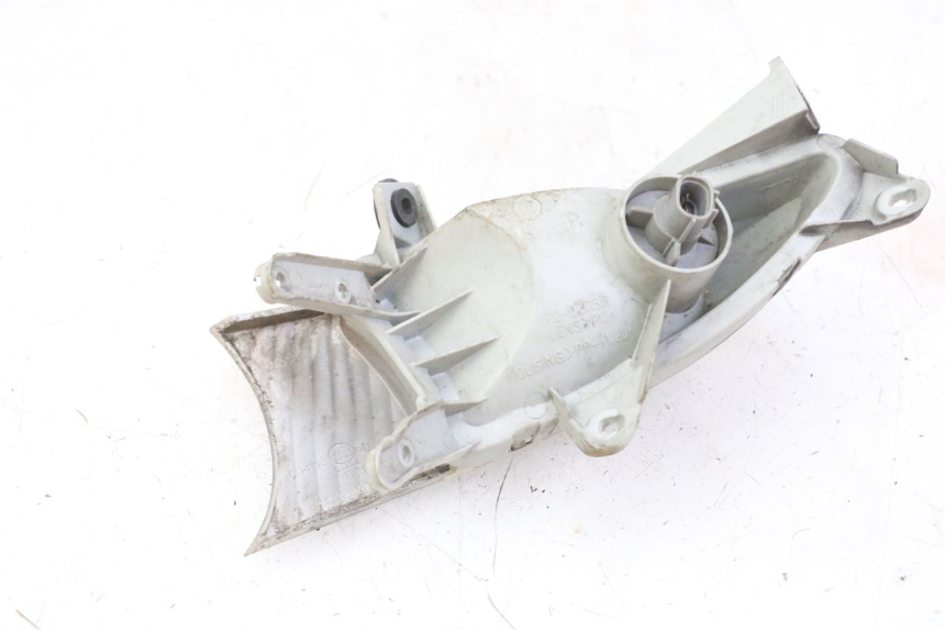 photo de RIGHT FRONT TURN SIGNAL SUZUKI BURGMAN 125 (2007 - 2014)