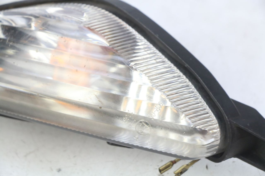 photo de RIGHT FRONT TURN SIGNAL SUZUKI SIXTEEN 125 (2008 - 2010)