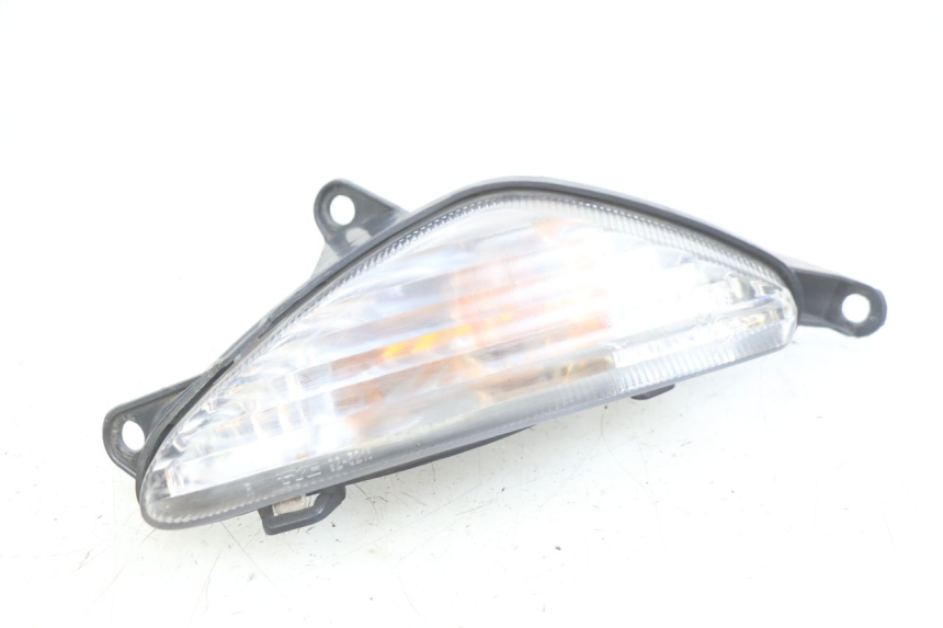 photo de RIGHT FRONT TURN SIGNAL SUZUKI SIXTEEN 125 (2008 - 2010)