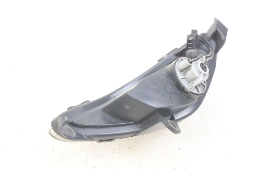 photo de RIGHT FRONT TURN SIGNAL SUZUKI SIXTEEN 125 (2008 - 2010)