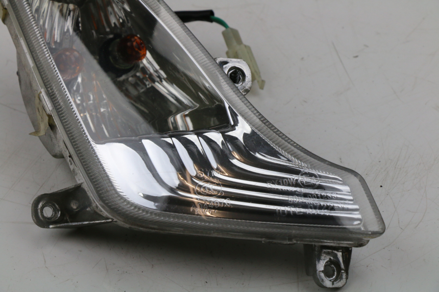 photo de FRONT RIGHT TURN SIGNAL SYM FIDDLE 2 S 125 (2012 - 2014)