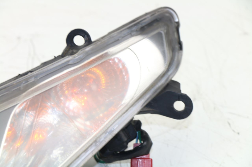 photo de FRONT RIGHT TURN SIGNAL SYM GTS 125 (2005 - 2008)