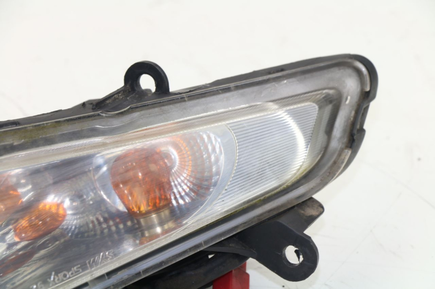 photo de FRONT RIGHT TURN SIGNAL SYM GTS 125 (2005 - 2008)