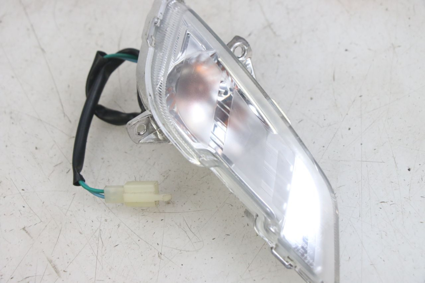 photo de FRONT RIGHT TURN SIGNAL PEUGEOT TWEET 4T 50 (2014 - 2019)