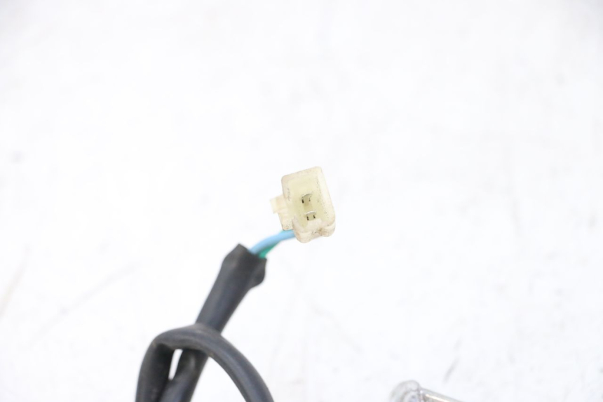 photo de FRONT RIGHT TURN SIGNAL PEUGEOT TWEET 4T 50 (2014 - 2019)