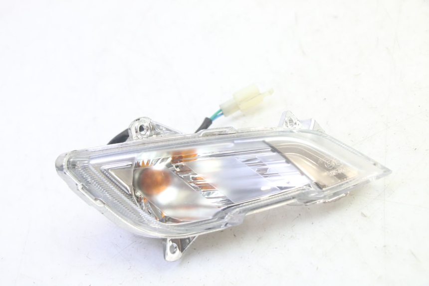 photo de FRONT RIGHT TURN SIGNAL PEUGEOT TWEET PRO EFI 4T 50 (2021 - 2022)