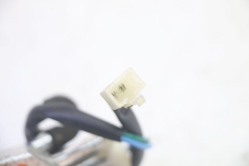 photo de FRONT RIGHT TURN SIGNAL PEUGEOT TWEET PRO EFI 4T 50 (2021 - 2022)