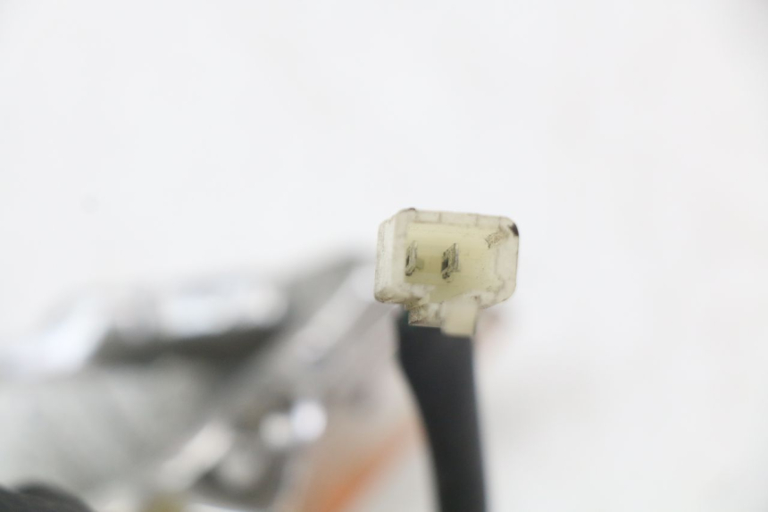 photo de RIGHT FRONT TURN SIGNAL PEUGEOT TWEET 125 (2018 - 2021)