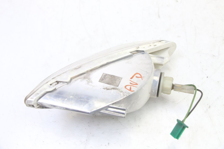 photo de RIGHT FRONT TURN SIGNAL SUZUKI UH BURGMAN 125 (2002 - 2006)