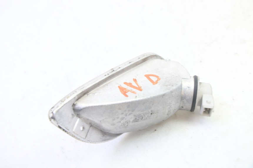 photo de RIGHT FRONT TURN SIGNAL PIAGGIO VESPA S 2T 50 (2007 - 2014)