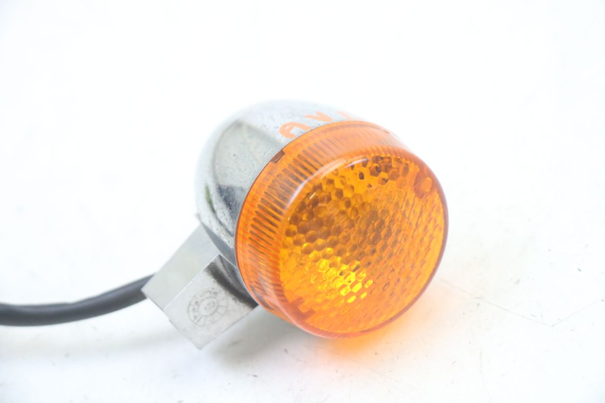 photo de FRONT RIGHT TURN SIGNAL YAMAHA WHY 50 (1998 - 2000)