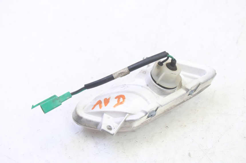photo de RIGHT FRONT TURN SIGNAL YAMAHA X-MAX XMAX 250 (2006 - 2009)