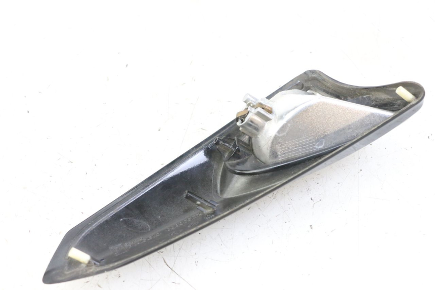 photo de RIGHT FRONT TURN SIGNAL PIAGGIO XEVO - X EVO 125 (2007 - 2016)