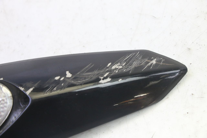 photo de RIGHT FRONT TURN SIGNAL PIAGGIO XEVO - X EVO 125 (2007 - 2016) - Zoom on usage condition