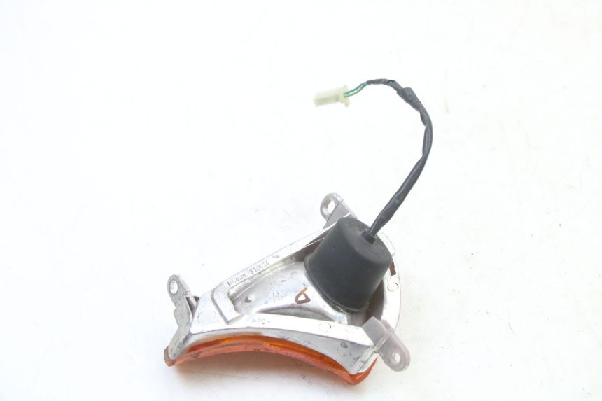 photo de FRONT RIGHT TURN SIGNAL HONDA XLV VARADERO 125 (2000 - 2006)