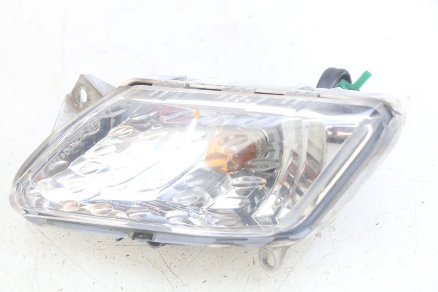 photo de RIGHT FRONT TURN SIGNAL YAMAHA X-MAX XMAX 250 (2006 - 2009)